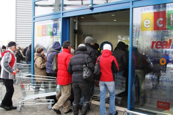 jeleniogorzanie-po-otwarciu-reala-brakowao-nam-takiego-marketu-foto-45305