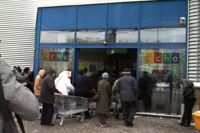 jeleniogorzanie-po-otwarciu-reala-brakowao-nam-takiego-marketu-foto-45305