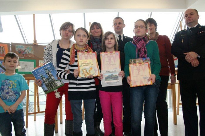 rozdali-nagrody-w-konkursie-plastycznym-strazy-pozarnej-foto-45326