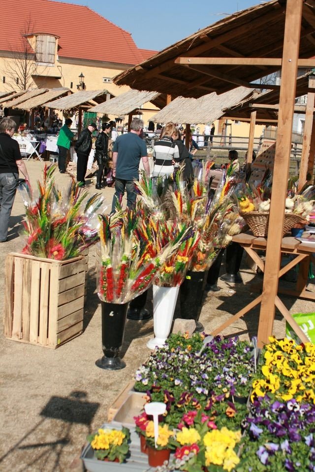 w-sobote-i-niedziele-kiermasz-wiosenny-w-paacu-i-na-folwarku-omnica-45327