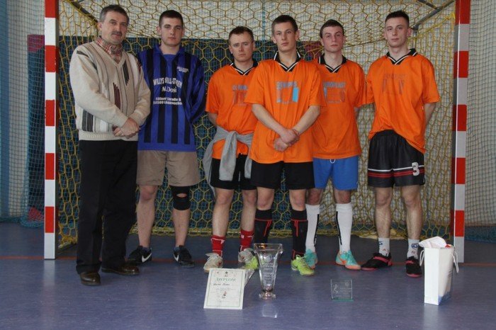 puchar-burmistrza-piechowic-dla-siowni-fit-zone-foto-45360
