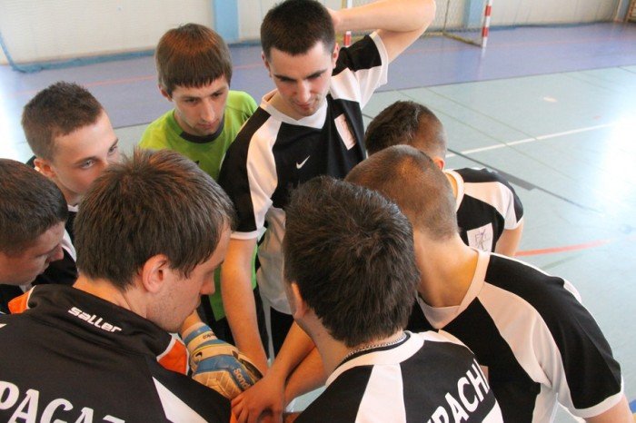 puchar-burmistrza-piechowic-dla-siowni-fit-zone-foto-45360