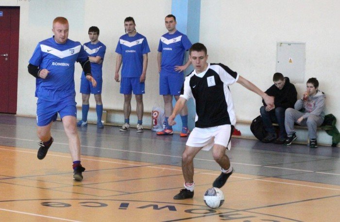 puchar-burmistrza-piechowic-dla-siowni-fit-zone-foto-45360