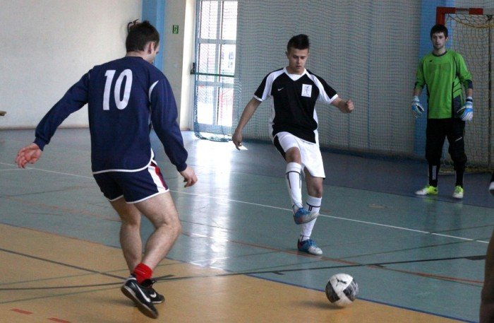 puchar-burmistrza-piechowic-dla-siowni-fit-zone-foto-45360