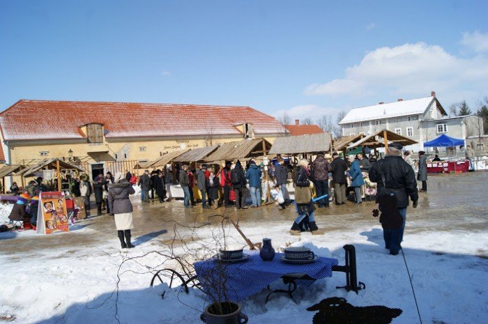kiermasz-wiosenny-w-omnicy-z-tysiacem-niezwykosci-foto-45368
