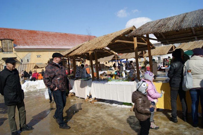 kiermasz-wiosenny-w-omnicy-z-tysiacem-niezwykosci-foto-45368