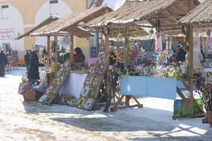 kiermasz-wiosenny-w-omnicy-z-tysiacem-niezwykosci-foto-45368