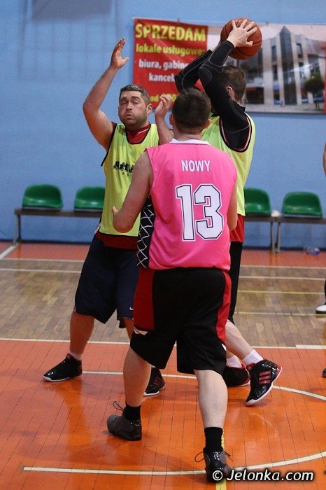 as-amator-lepszy-w-meczu-na-szczycie-foto-45383