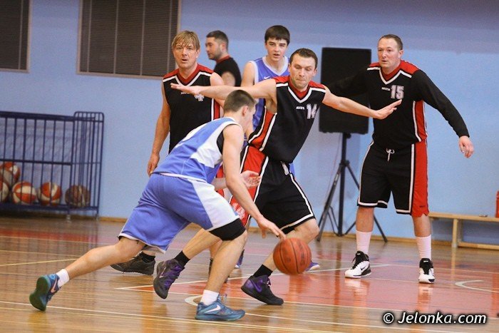 as-amator-lepszy-w-meczu-na-szczycie-foto-45383