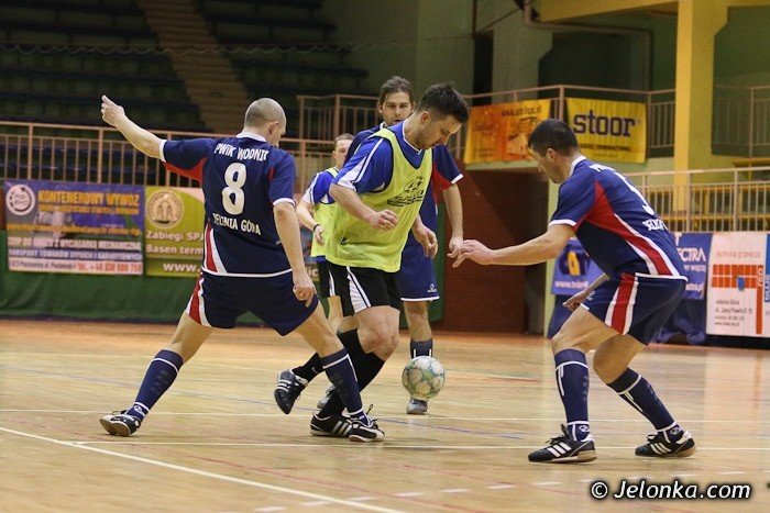 jeleniogorska-liga-biznesu-rozstrzelali-sie-po-przerwie-foto-45409
