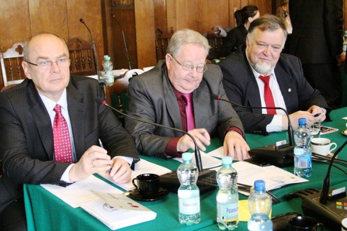 nowy-przewodniczacy-rady-leszek-wrotniewski-dziekuje-za-zaufanie-foto-45414