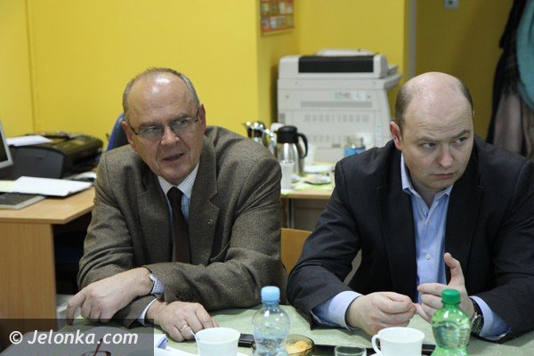 trwa-debata-jak-rozwiazac-brak-parkingow-w-centrum-cieplic-foto-45441