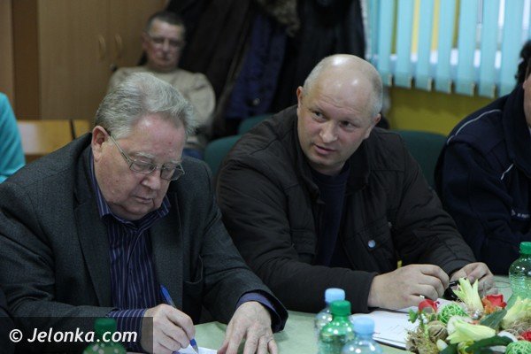 trwa-debata-jak-rozwiazac-brak-parkingow-w-centrum-cieplic-foto-45441