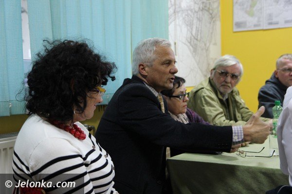 trwa-debata-jak-rozwiazac-brak-parkingow-w-centrum-cieplic-foto-45441