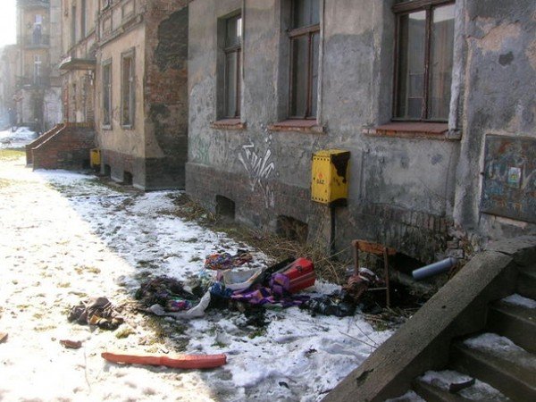 pozar-przy-ul-traugutta-w-jeleniej-gorze-foto-45447