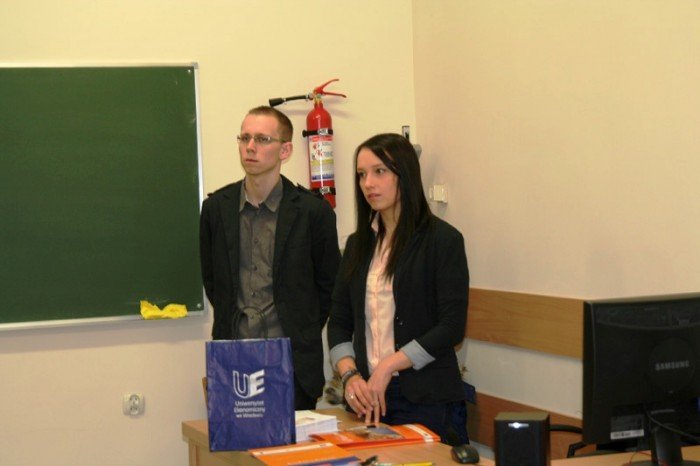 pojedynek-logistyczny-na-uniwersytecie-ekonomicznym-foto-45487