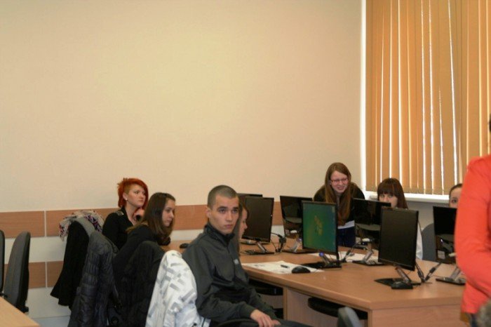 pojedynek-logistyczny-na-uniwersytecie-ekonomicznym-foto-45487