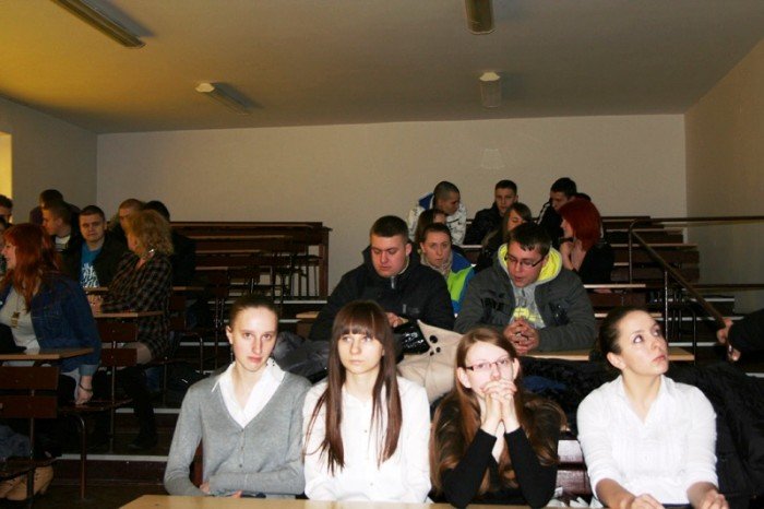 pojedynek-logistyczny-na-uniwersytecie-ekonomicznym-foto-45487