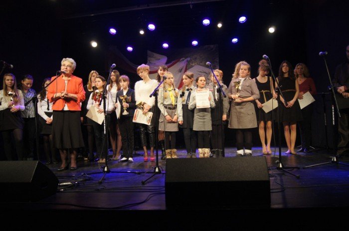 wielki-koncert-galowy-piosenki-i-piesni-patriotycznej-foto-45559