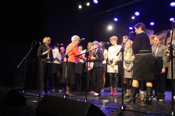 wielki-koncert-galowy-piosenki-i-piesni-patriotycznej-foto-45559
