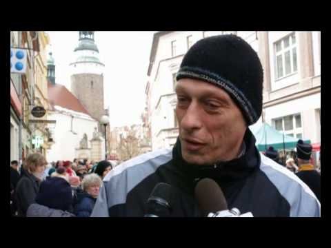 jeleniogorzanie-tumnie-uczestniczyli-w-procesji-drogi-krzyzowej-45614