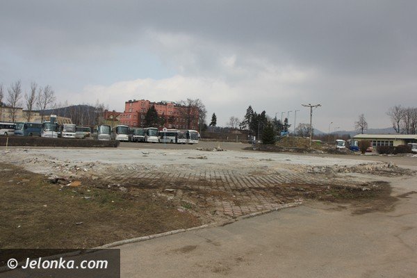 na-terenie-jeleniogorskiego-dworca-pks-powstanie-galeria-foto-45622