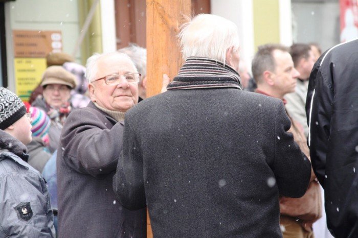 jeleniogorzanie-droga-krzyzowa-daje-nam-sie-foto-45623