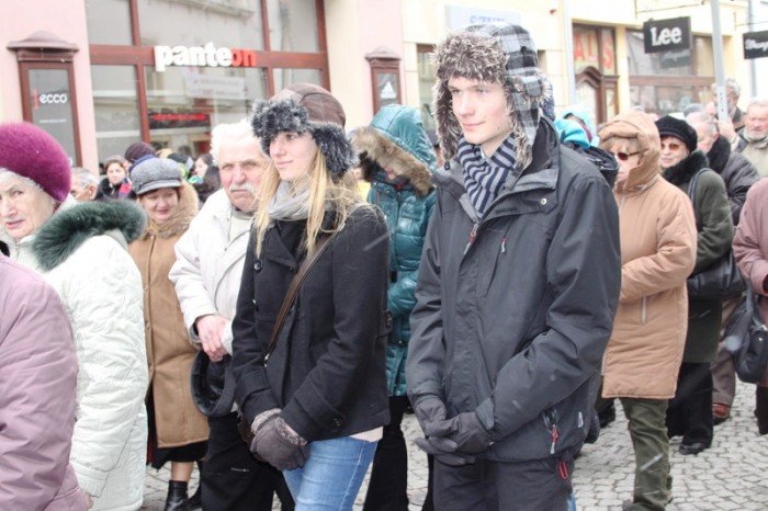 jeleniogorzanie-droga-krzyzowa-daje-nam-sie-foto-45623