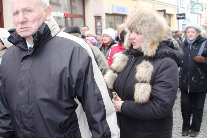jeleniogorzanie-droga-krzyzowa-daje-nam-sie-foto-45623