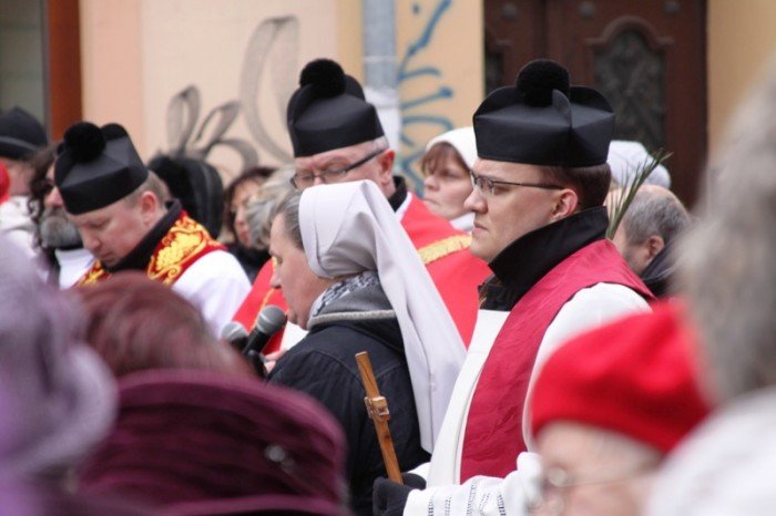 jeleniogorzanie-droga-krzyzowa-daje-nam-sie-foto-45623