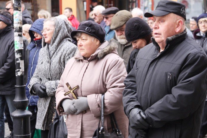 jeleniogorzanie-droga-krzyzowa-daje-nam-sie-foto-45623