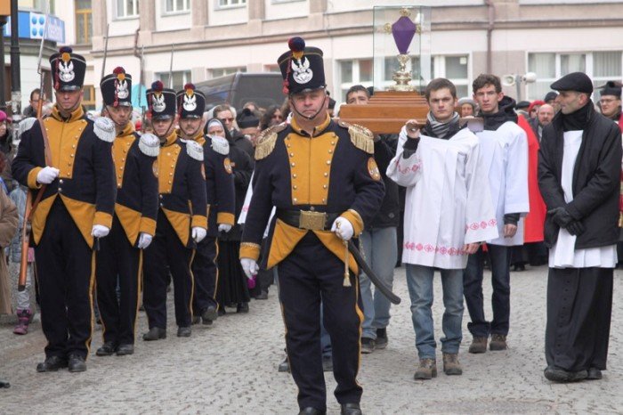 jeleniogorzanie-droga-krzyzowa-daje-nam-sie-foto-45623