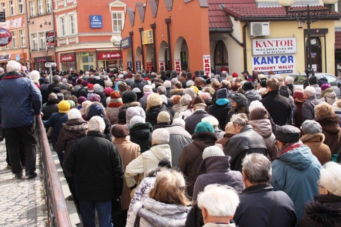 jeleniogorzanie-droga-krzyzowa-daje-nam-sie-foto-45623
