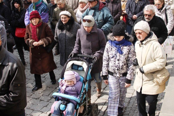 jeleniogorzanie-droga-krzyzowa-daje-nam-sie-foto-45623