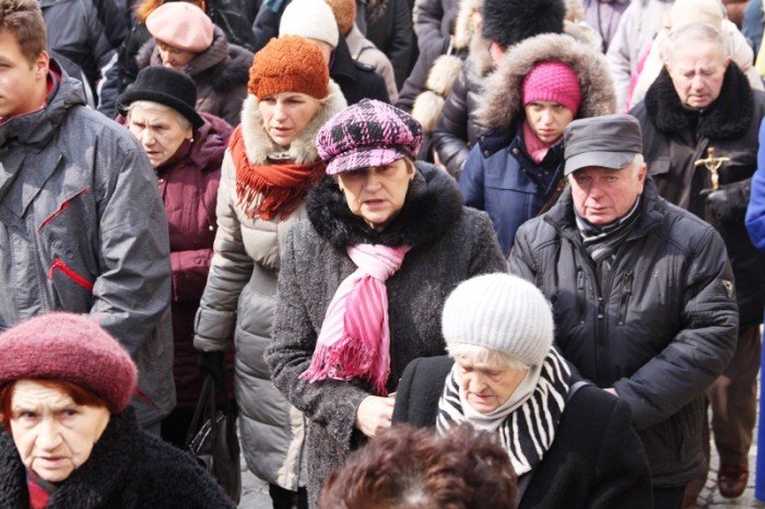 jeleniogorzanie-droga-krzyzowa-daje-nam-sie-foto-45623