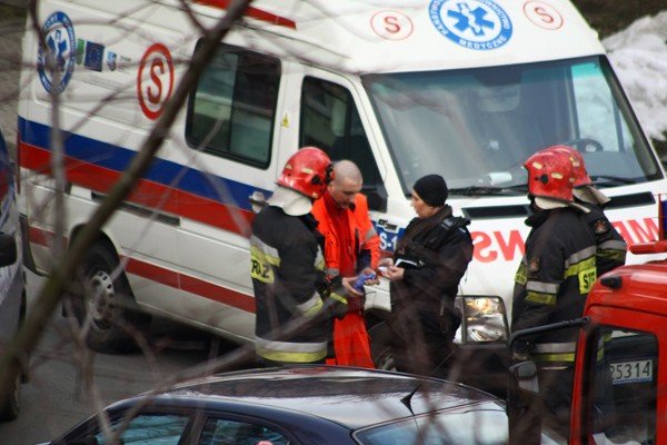 przejecha-po-nogach-lezacemu-mezczyznie-foto-45638