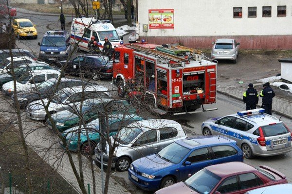 przejecha-po-nogach-lezacemu-mezczyznie-foto-45638