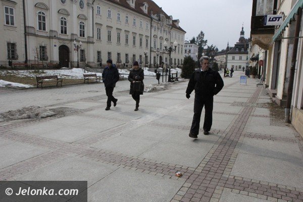 czytelniczka-alarmuje-brudno-w-naszym-uzdrowisku-foto-45651