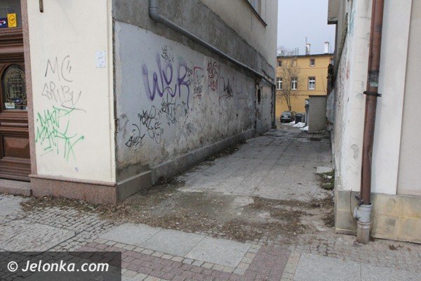 czytelniczka-alarmuje-brudno-w-naszym-uzdrowisku-foto-45651
