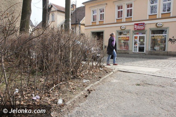 czytelniczka-alarmuje-brudno-w-naszym-uzdrowisku-foto-45651