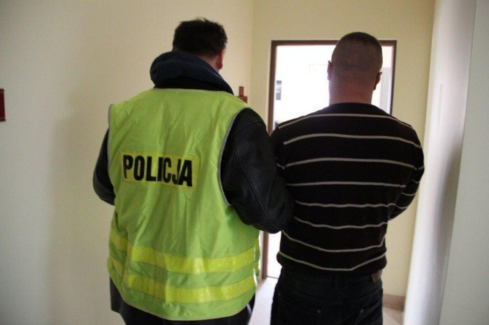 policjanci-zatrzymali-sprawcow-napadu-na-jubilera-w-karpaczu-45661