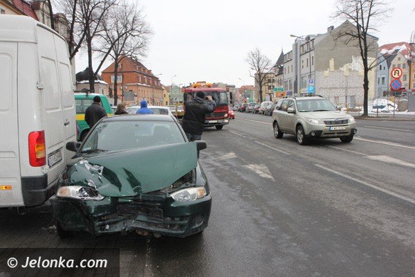 zderzyy-sie-trzy-samochody-w-jeleniej-gorze-foto-45666