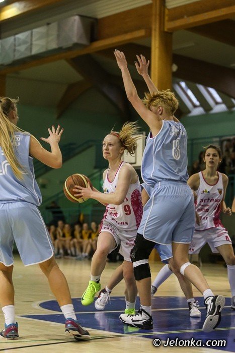 porazka-juniorek-karkonoszy-wyniki-drugiego-dnia-turnieju-pofinaowego-foto-45716