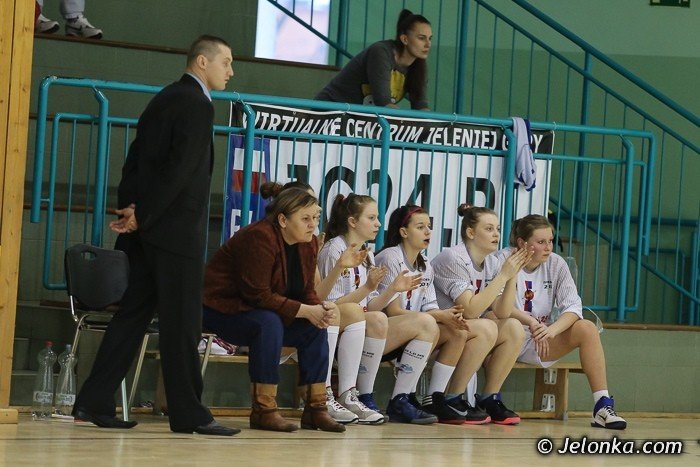 porazka-juniorek-karkonoszy-wyniki-drugiego-dnia-turnieju-pofinaowego-foto-45716