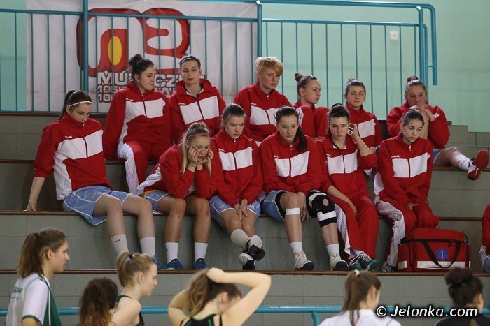 porazka-juniorek-karkonoszy-wyniki-drugiego-dnia-turnieju-pofinaowego-foto-45716