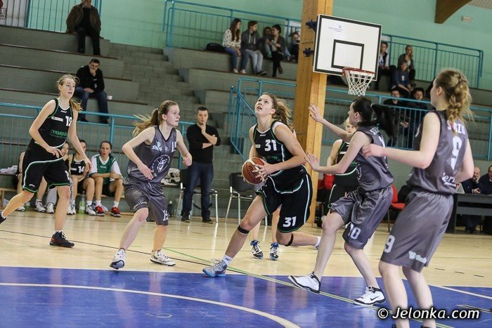 porazka-juniorek-karkonoszy-wyniki-drugiego-dnia-turnieju-pofinaowego-foto-45716