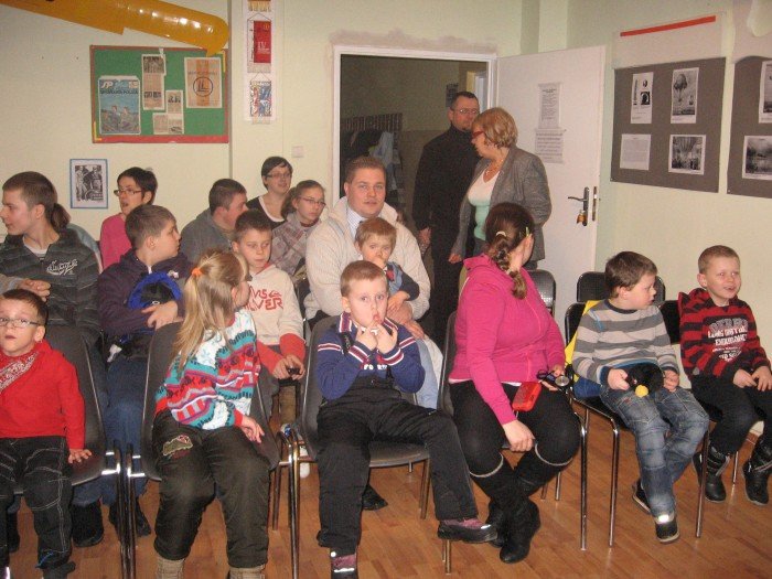 dotyk-historii-w-karkonoskim-sejmiku-osob-niepenosprawnych-foto-45752