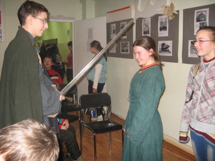 dotyk-historii-w-karkonoskim-sejmiku-osob-niepenosprawnych-foto-45752