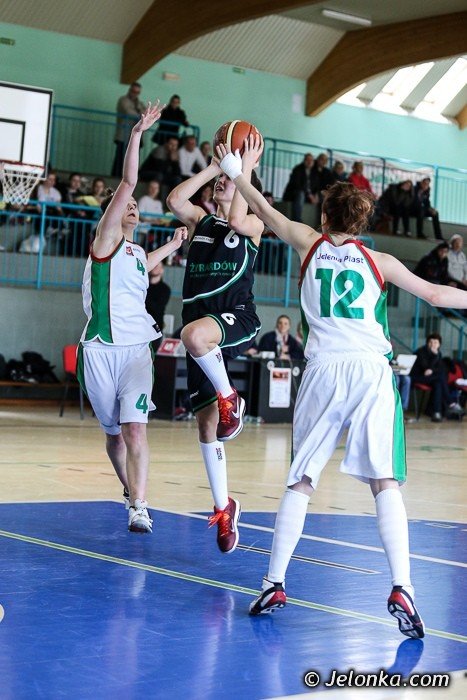 trojka-zyrardow-i-basket-bydgoszcz-awansoway-do-finau-foto-45755
