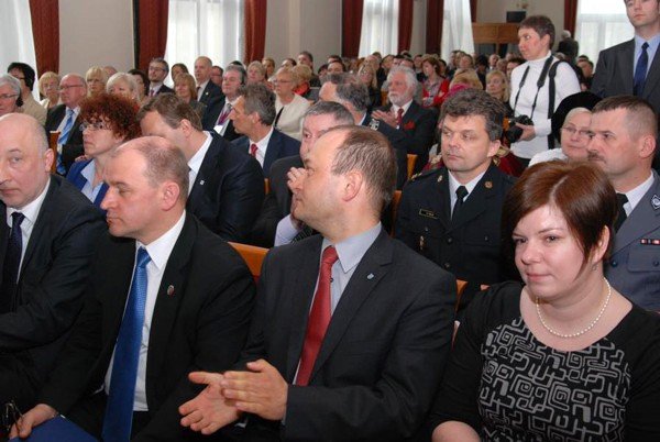 miedzynarodowy-dzien-inwalidy-w-zgorzelcu-z-odznaczeniami-wykadami-i-warsztatami-foto-45782